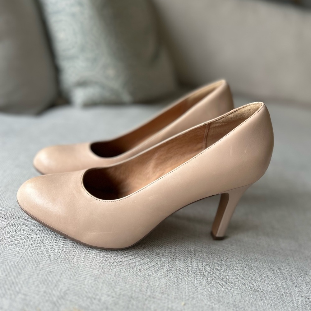 Clarks artisan leather high heels - Nude - Size 9
